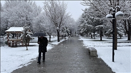 Birçok ilde kar ve soğuk hava etkili oluyor