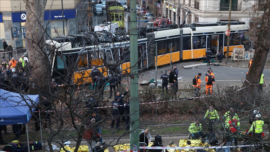 Tramvaj iskočio iz šina u centru Milana, poginule dvije osobe, desetine povrijeđenih