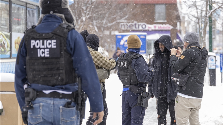 US states mount legal battle against federal immigration enforcement surges