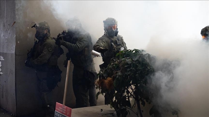 Un juge fédéral du Minnesota menace l’ICE de sanctions pénales pour non‑respect répété d’ordonnances judiciaires