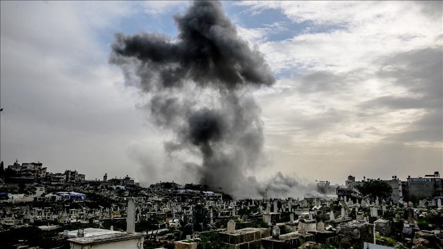 İsrail'in Gazze'deki hava saldırılarında 4 Filistinli yaşamını yitirdi