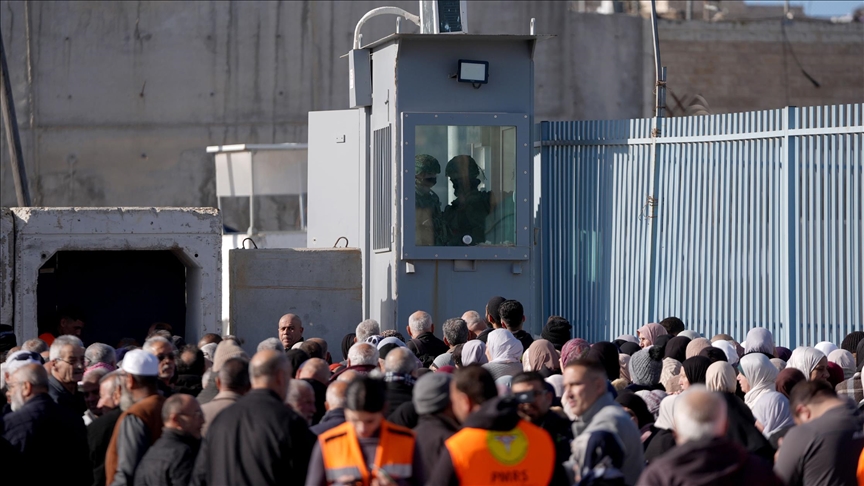 الجمعة الثانية برمضان.. قيود إسرائيل على وصول الفلسطينيين للأقصى