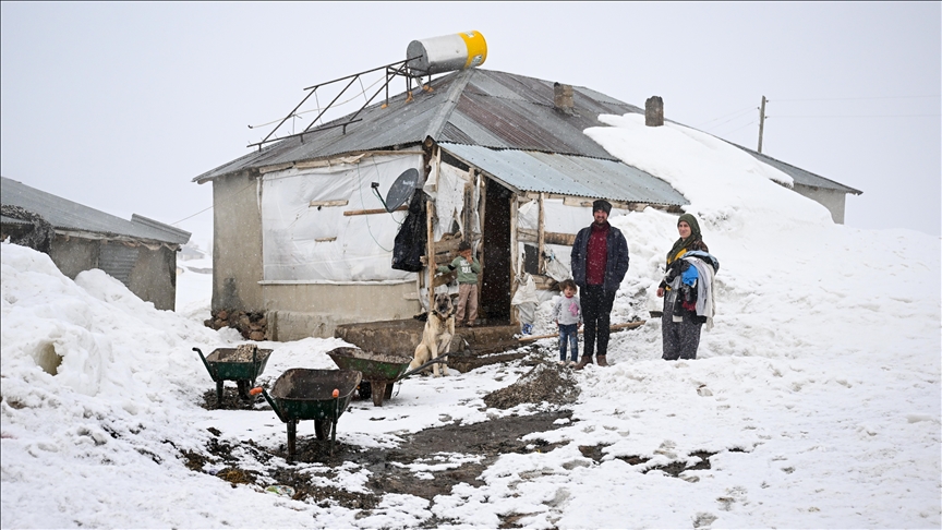 Li Wanê li gundekî ku zivistanê vala dibe, jin û mêrek ev 9 sal in bi tenê dimînin 