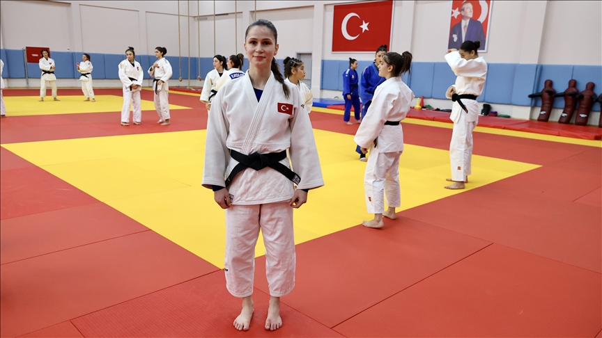 Judoya başlatan hocasıyla milli takımda antrenörlük yapıyor