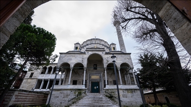 МЕЧЕТИ СТАМБУЛА «СЕЛАТИН» - мечеть Айазма, сочетающая османское барокко и традиционную архитектуру