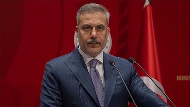 Ministri i Jashtëm turk diskuton mbi konfliktin e armatosur Pakistan-Afganistan me homologët e tij rajonalë