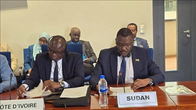 السودان يبلغ الاتحاد الإفريقي إدانته استقبال أوغندا لحميدتي