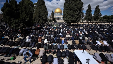 Израел го ограничува пристапот до џамијата Ал-Акса на вториот петок од Рамазан