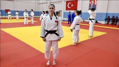 Judoya başlatan hocasıyla milli takımda antrenörlük yapıyor