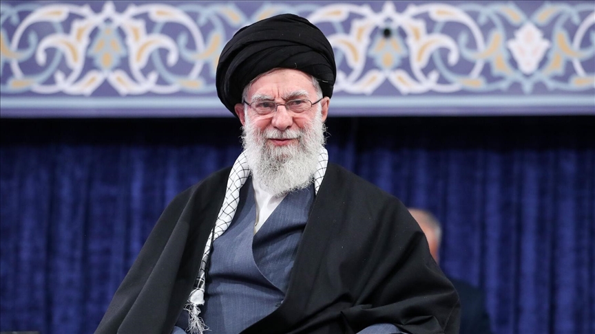 Des photos présumées du corps de Khamenei auraient été montrées à Netanyahu