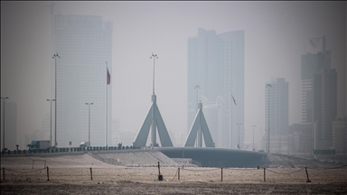 البحرين تطلق صفارات الإنذار تزامنا مع عدوان واشنطن وتل أبيب على إيران