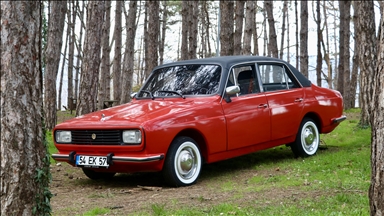 Babasının 13 yıl önce sattığı Anadol'u satın alıp maziyi canlandırdı