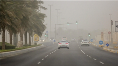 الإمارات تعلن مقتل آسيوي جراء اعتراض صواريخ إيرانية 