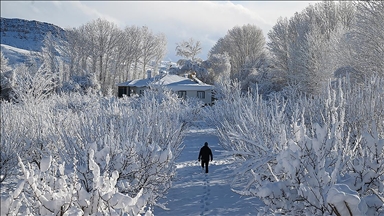Birçok ilde kar ve soğuk hava etkili oluyor