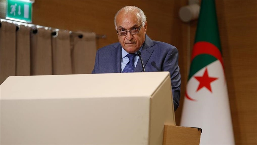 Attaques contre l'Iran: L'Algérie appelle à « la retenue et au sens des responsabilités »