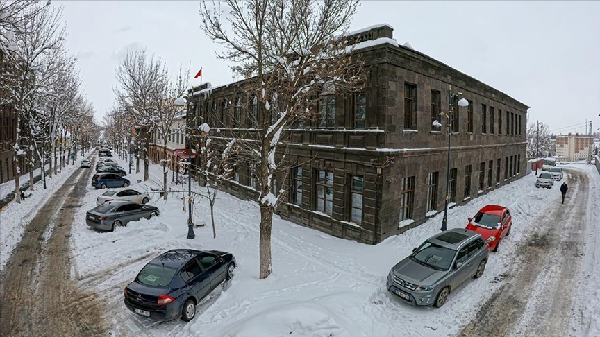 Bazı illerde kar ve soğuk hava etkili oluyor