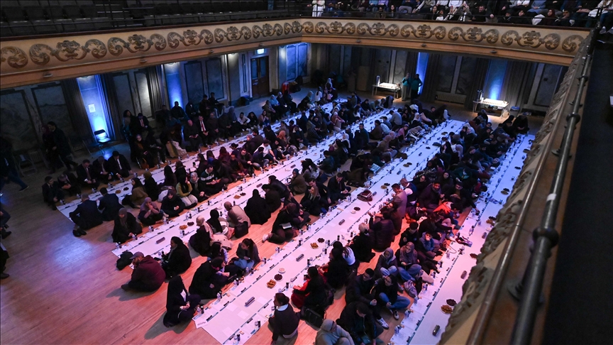 Londra'daki tarihi belediye binasında "Türkiye" temalı iftar programı düzenlendi