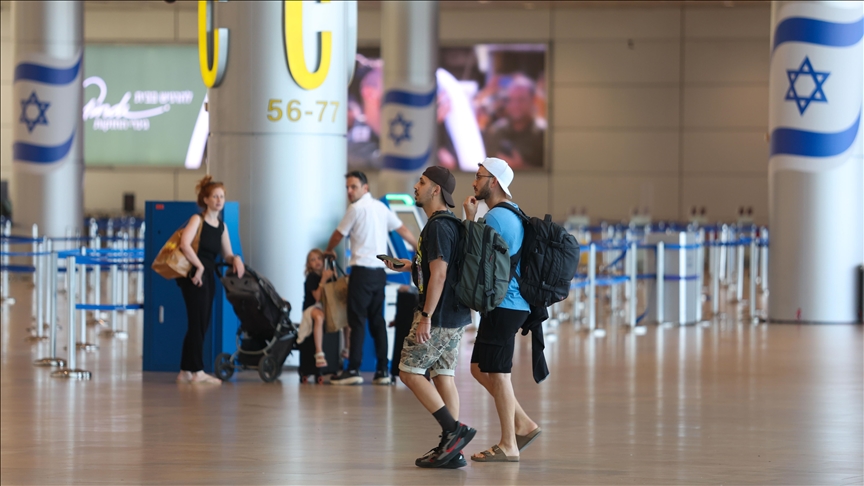 More than 100,000 Israelis stranded abroad amid airspace closure: Reports
