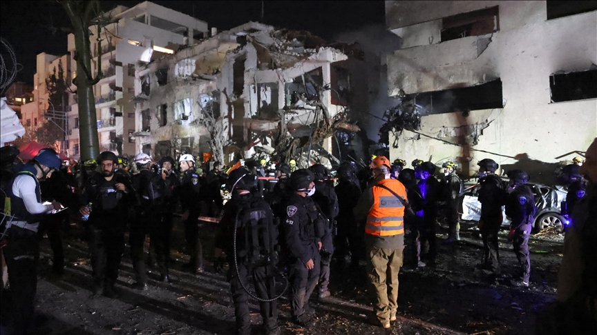 مصرع إسرائيلي تعثر أثناء هرولته إلى ملجأ بعد دوي صفارات إنذار 