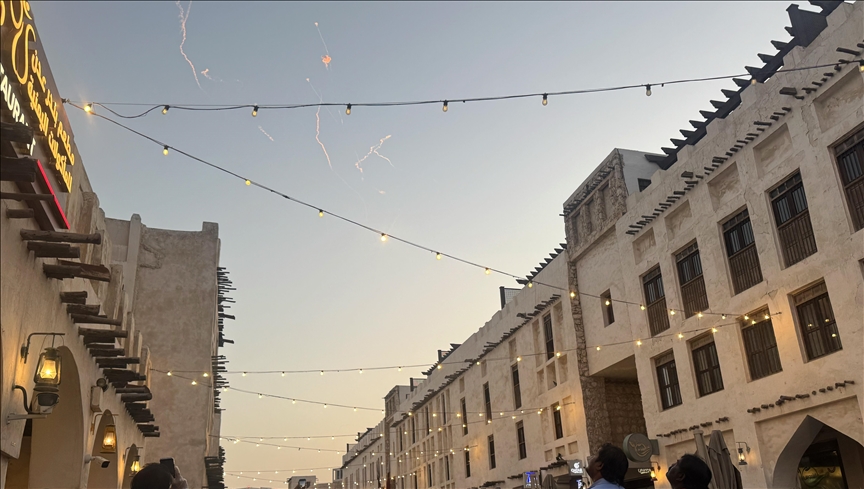 الدفاعات الجوية القطرية تعترض صاروخا في سماء الدوحة