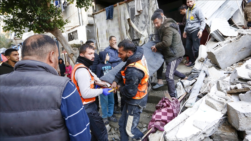 إسرائيل تواصل خروقاتها بغزة وتقتل فلسطينيين اثنين وتصيب 3 آخرين 