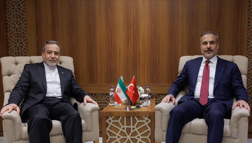 Iran: les ministres des Affaires étrangères de la Türkiye et de l’Iran ont discuté de la situation actuelle