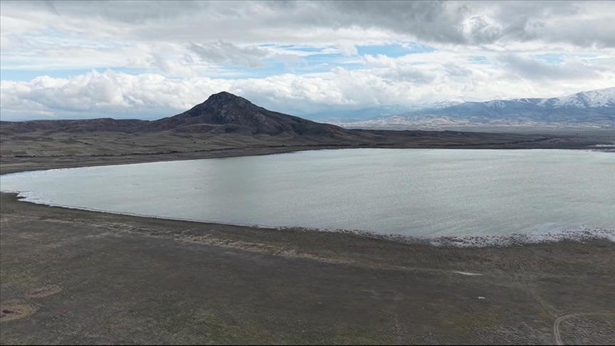 Karataş Gölü Yeniden Su Tutmaya Başlıyor