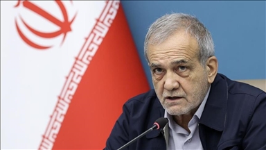 پزشکیان: شورای موقت رهبری کار خود را آغاز کرده است