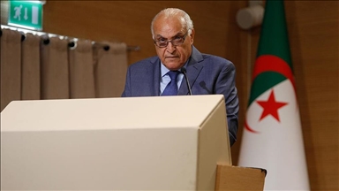 Attaques contre l'Iran: L'Algérie appelle à « la retenue et au sens des responsabilités »