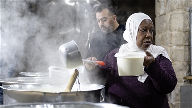 Teqeja 500-vjeçare osmane në Kuds ende u ofron njerëzve në nevojë ushqime të ngrohta për iftar