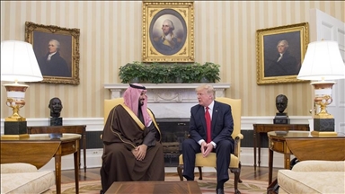 ترامب يؤكد لولي العهد السعودي إدانته للهجمات الصاروخية ضد الرياض