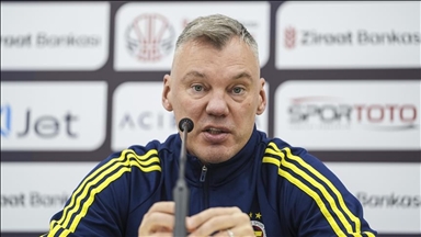 Fenerbahce Beko head coach Jasikevicius stranded in UAE due to flight cancellations