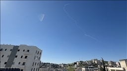 İran, ABD üslerine ve İsrail'e yeni saldırılar düzenledi