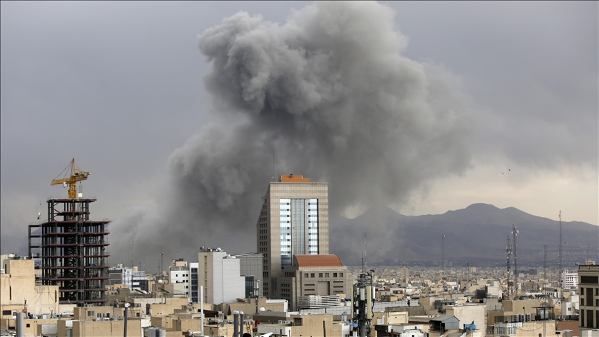 Dëgjohen shpërthime në Teheran ndërsa sulme të reja godasin kryeqytetin iranian