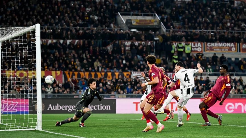 قدم.. يوفنتوس ينجو من خسارة محققة أمام روما