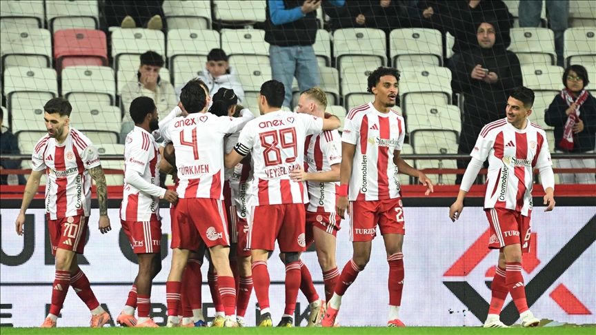 قدم.. أنطاليا سبور يفرض التعادل الإيجابي على فنربهتشه