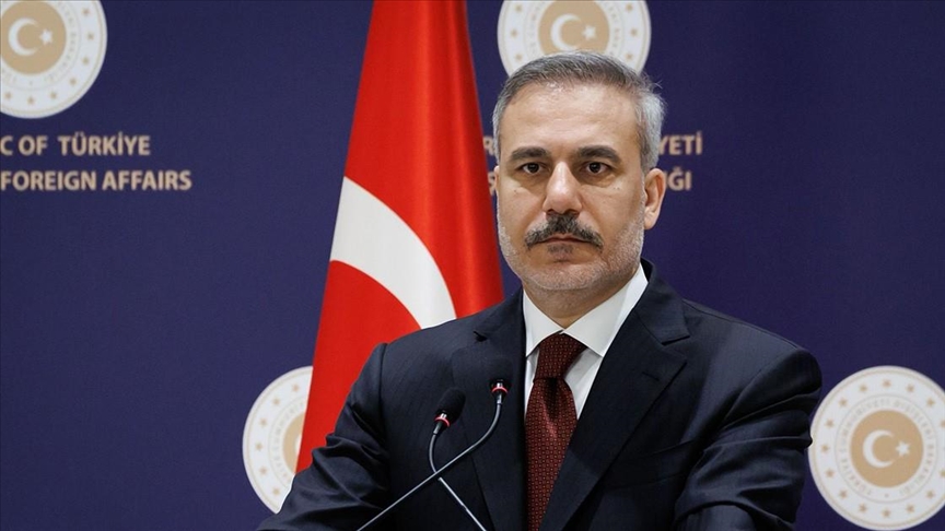 Turkish, French foreign ministers discuss regional issues in call