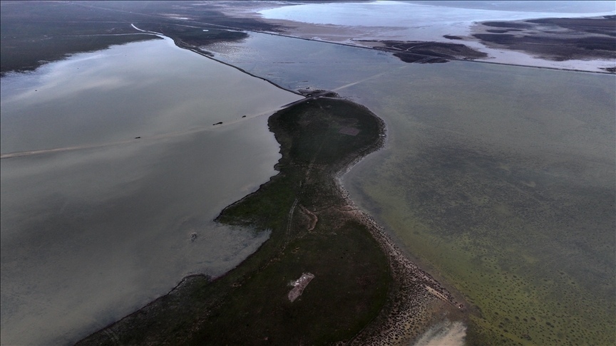 Tuzla Palas Gölü yağışlarla 41 yıl önceki havzasına yeniden kavuştu