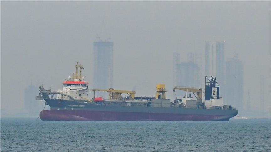 Iran: les Gardiens de la révolution affirment avoir frappé un pétrolier qui traversait le détroit d’Ormuz