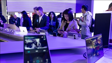 Mobile World Congress in Barcelona showcases ‘metal-collar’ humanoid robot workers