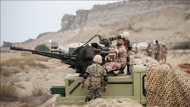 إيران تعلن مقتل 41 عسكريا بالغارات الأمريكية الإسرائيلية على مواقع حدودية