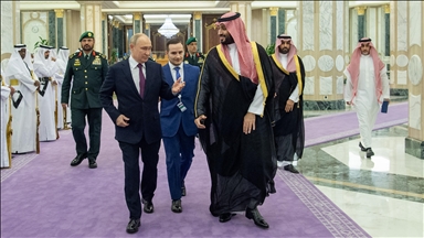 Putin, Saudi crown prince discuss situation in Middle East