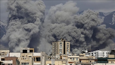 مانگی سووری ئێران: ژمارەی کوژراوانی هێرشەکانی ئیسرائیل-ئەمریکا گەیشتە ٥٥٥ کەس