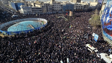 طهران.. مظاهرات منددة بالعدوان الأمريكي الإسرائيلي