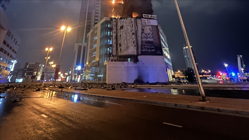 اشتباكات بين متظاهرين متضامنين مع إيران وقوات الأمن بالبحرين