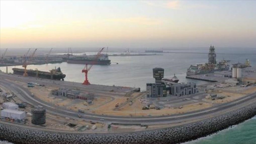 سلطنة عمان: استهداف ميناء الدقم التجاري بطائرات مسيرة 