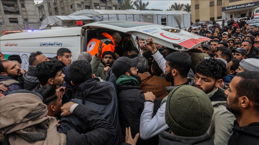 إسرائيل تواصل خرق اتفاق غزة وتقتل فلسطينيا بخان يونس 