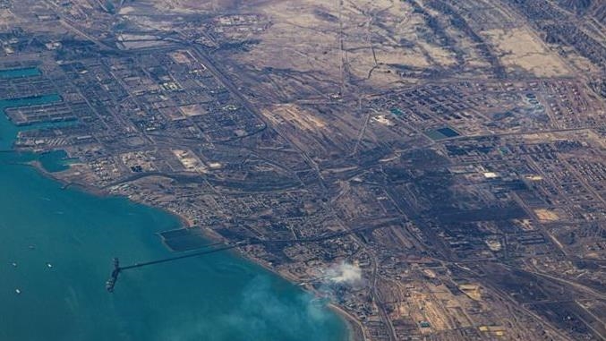 الإمارات.. حريقان بمنطقة بترولية وميناء الفجيرة جراء اعتراض مسيرتين