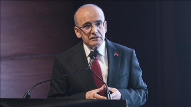 Bakan Şimşek: Artan petrol fiyatlarının enflasyona etkisini sınırlandırmak üzere çalışıyoruz