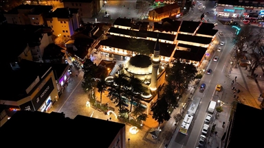 Isparta'daki yaklaşık 5 asırlık Firdevs Bey Camisi yıllara meydan okuyor